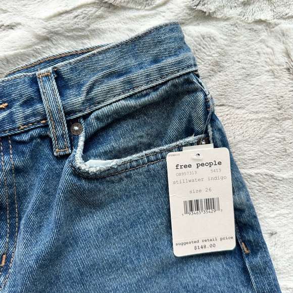 FREE PEOPLE VINTAGE JEANS, SIZE 26 - Picture 4 of 5